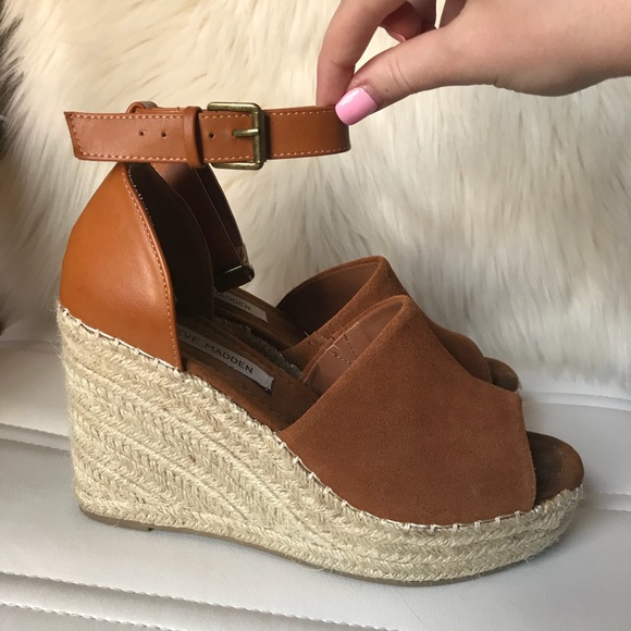 jaylen wedge sandal